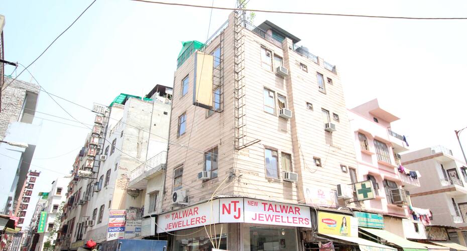 The Corner Point Guest House, New Delhi 1